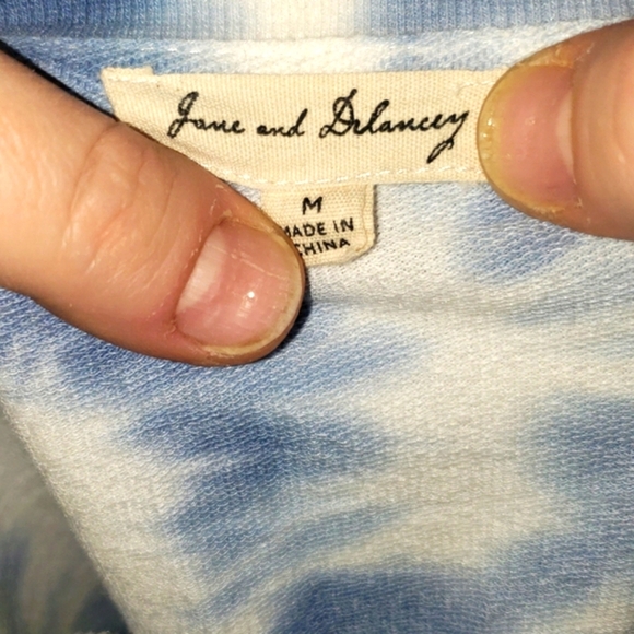 Anthropologie| Jane and Delancey Pull-over Tie Dye,l Short Sleeve Sweatshirt - Picture 2 of 3